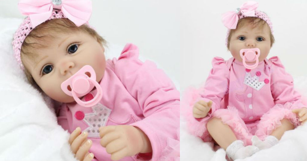 Muñeca de 22'' Realistic Baby Doll Newborn a solo $56.94  (Reg. 66.99) 